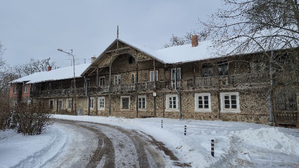 Krimulda Castle 3