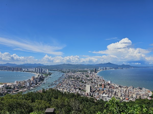 Shuangyuewan Scenic Area