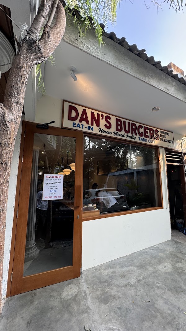 Dan’s Burgers