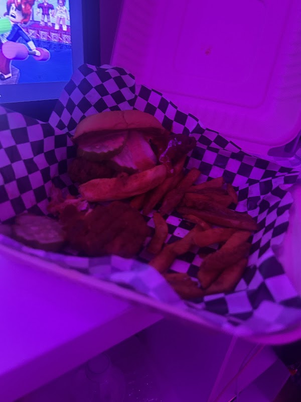 Bangin Birds Hot Chicken 3