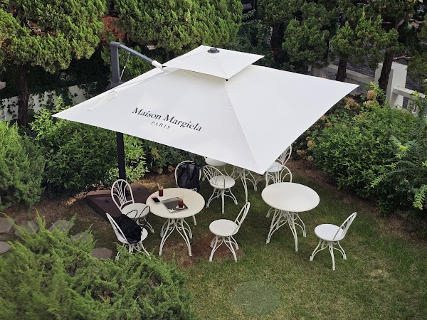 Maison Margiela Flagship Hannam Café