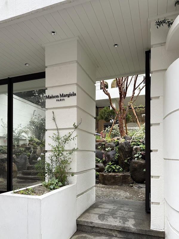Maison Margiela Flagship Hannam Café 3