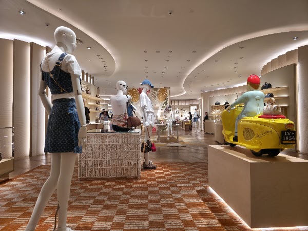 LV The Place Bangkok 5