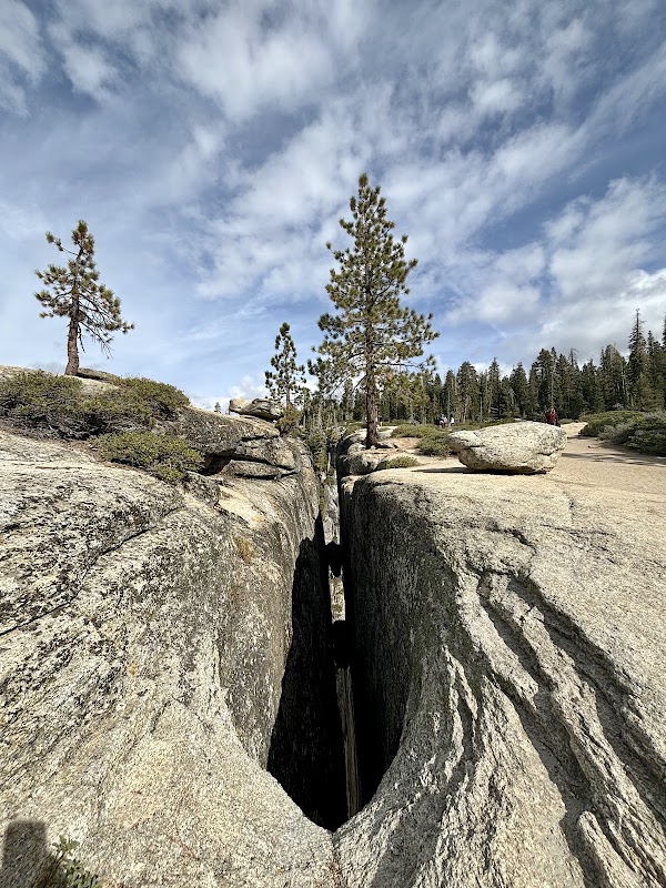 Sentinel Dome and Taft Point Trailhead 4