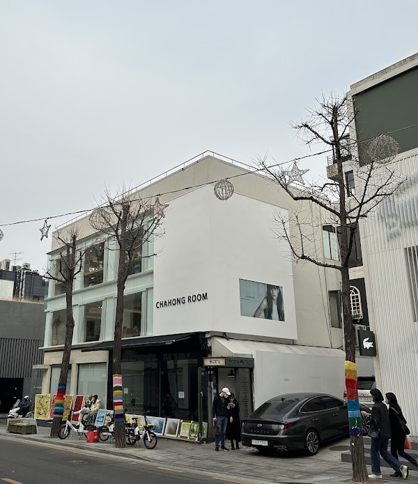 Sinsa station 3