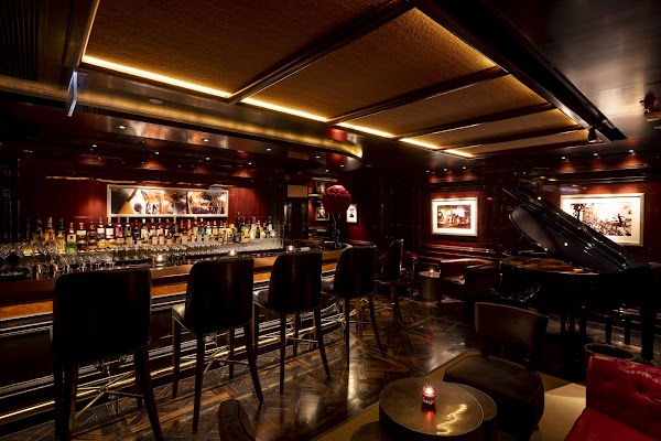 The Bar at The Peninsula 半島酒吧