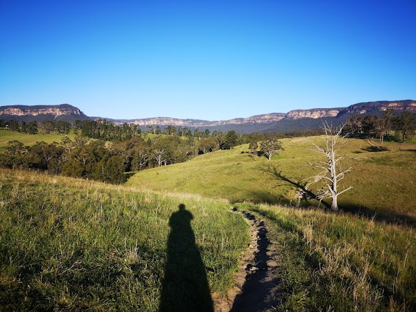 Six Foot Track 1
