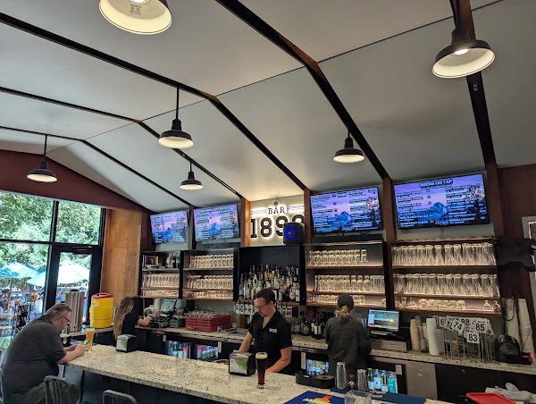 Bar 1899 3