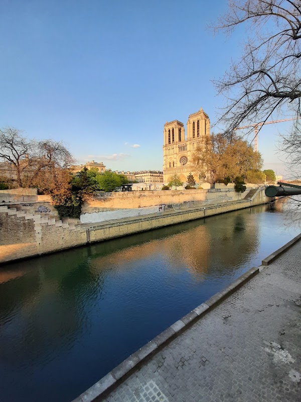 Quai de Montebello