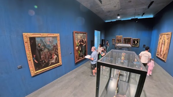 David Geffen Galleries 1
