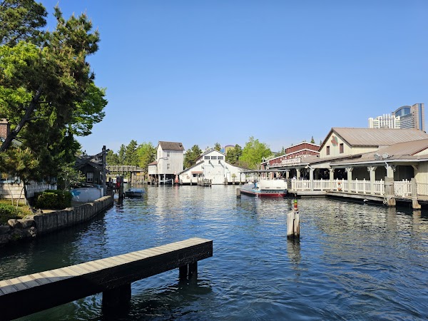 Amity Village