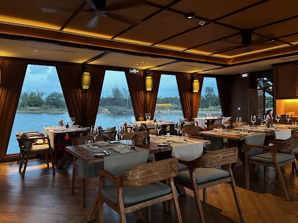 The Merchant River Cruise & Restaurant 1