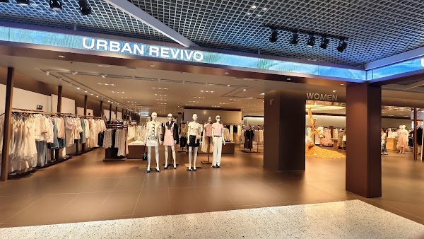 URBAN REVIVO CENTRAL WORLD