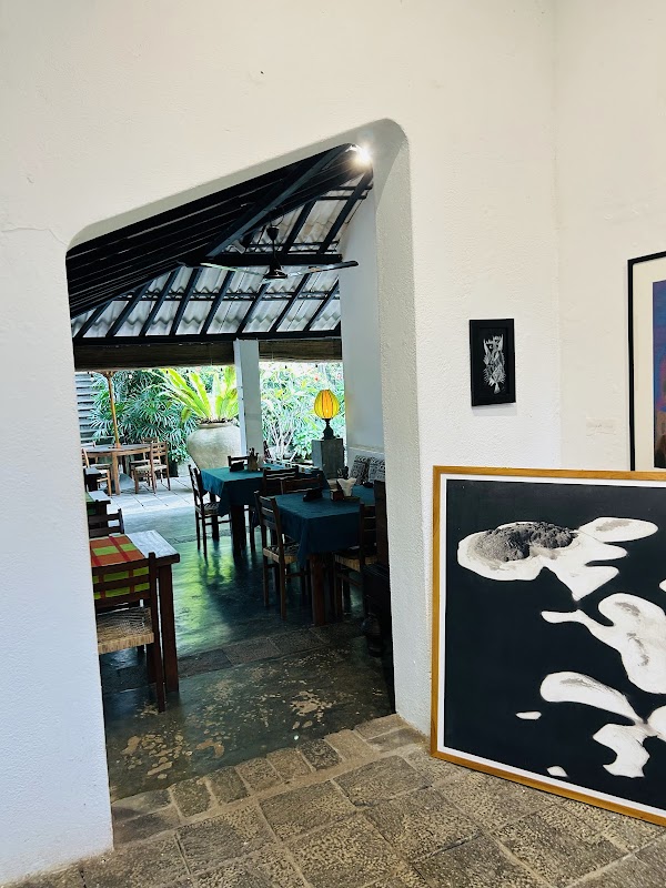 Barefoot Gallery 3