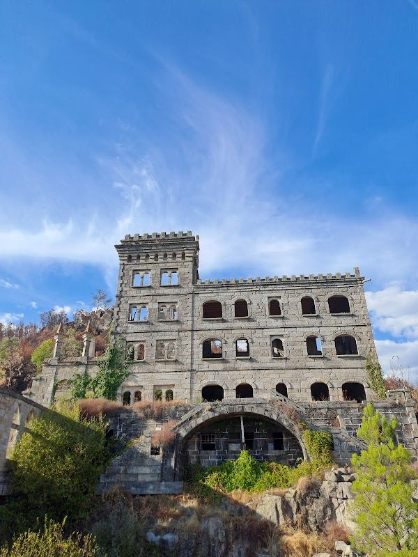 Termas Águas Radium / Hotel Serra da Pena (ruínas) 1