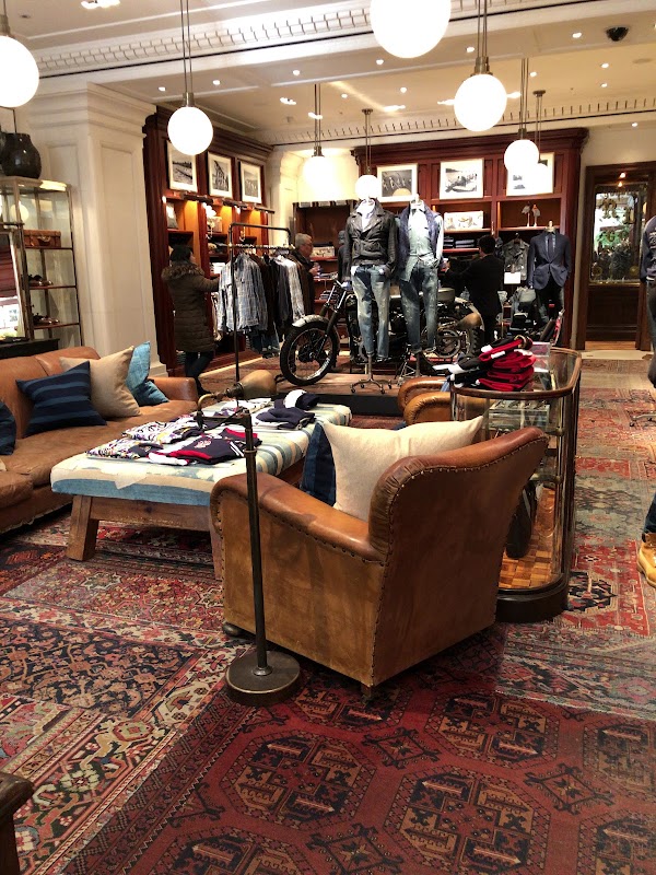 Ralph Lauren Omotesando 4