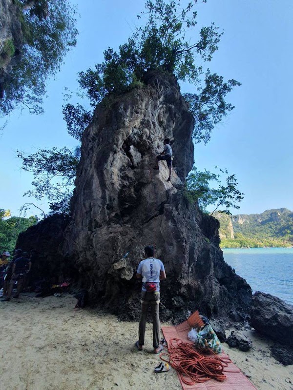 Karst Climbing 3
