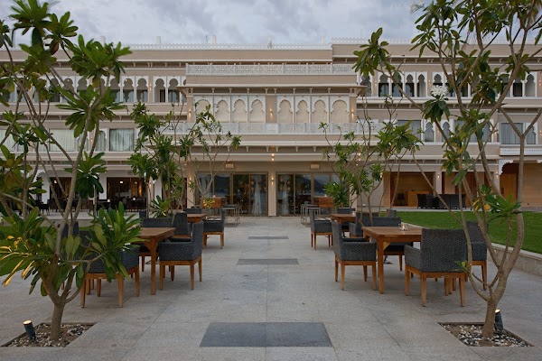 Hotel Lakend