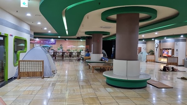 Hwangso Sauna & Chimchilbang 1