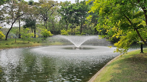 Queen Sirikit Park 3