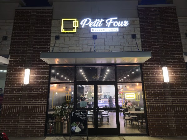 PETIT FOUR Dessert Cafe 1