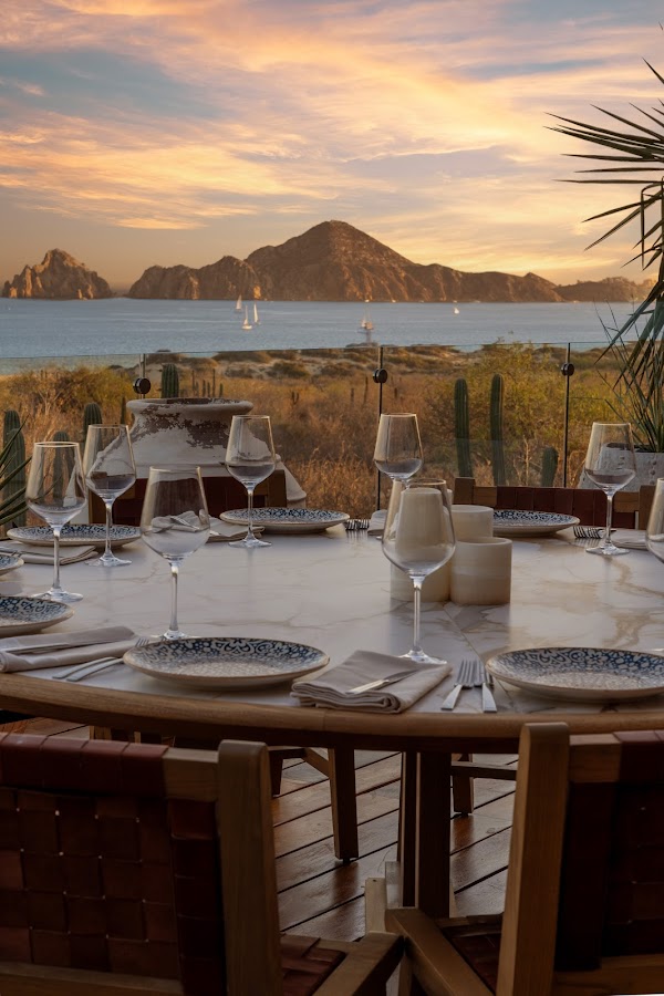 Ilios | Greek restaurant in Cabo 1