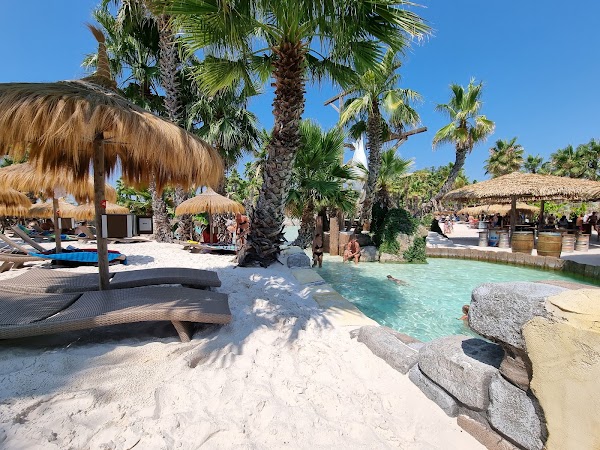 Caribe Bay 2