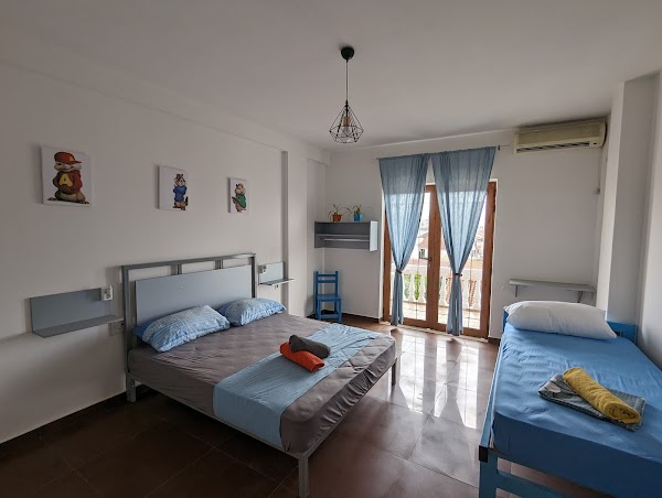 Tia's Hostel 5