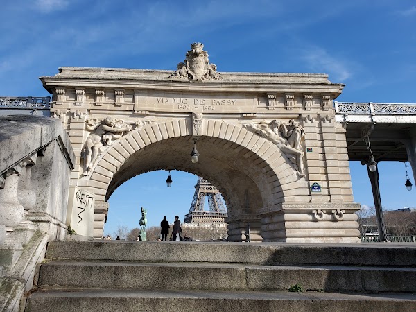 Pont de Bir-Hakeim 3
