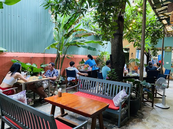 SIX ON SIX CAFE - BRUNCH & RESTAURANT