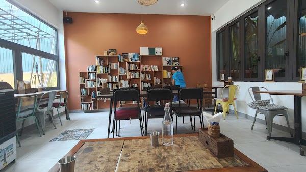 SIX ON SIX CAFE - BRUNCH & RESTAURANT 5