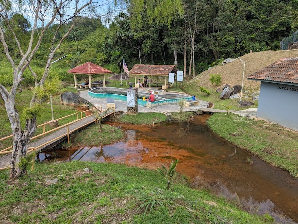 Kolam Air Panas Kuala Kubu Baru