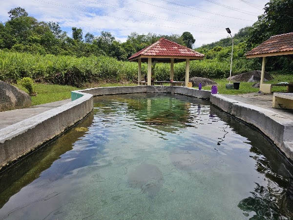 Kolam Air Panas Kuala Kubu Baru 5