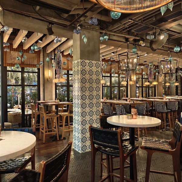The Refinery Gastro Bar 4