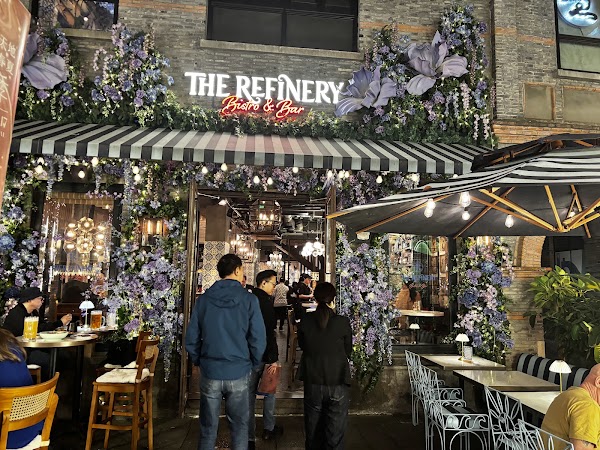 The Refinery Gastro Bar 3