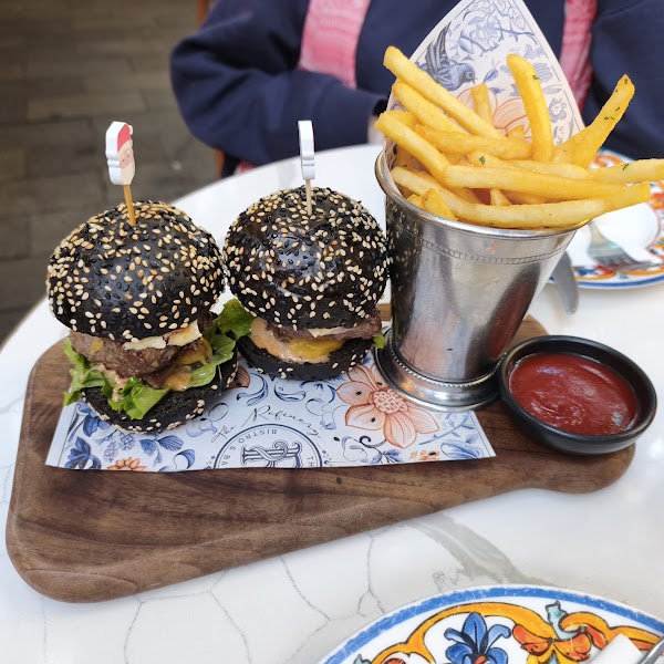 The Refinery Gastro Bar 2