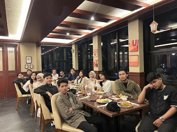 SOLA Dining 1