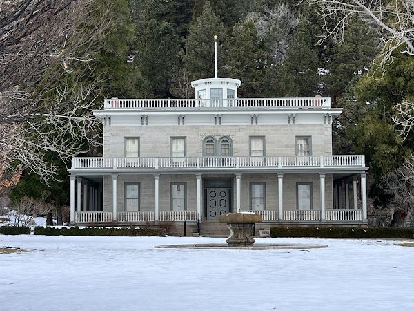 Bowers Mansion 1