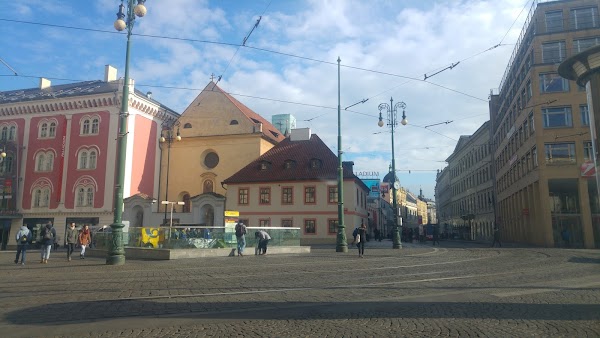 Náměstí Republiky 1