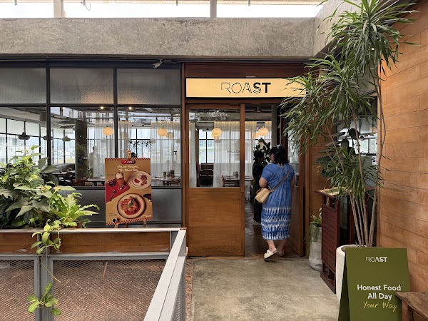 ROAST coffee & eatery 5