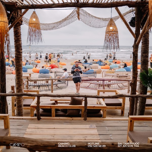 Camino Beach Club