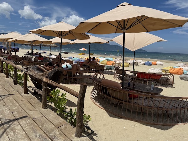 Camino Beach Club 3