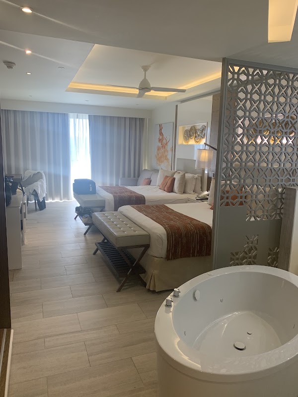 Royalton Bavaro All-Inclusive Resort & Spa 3