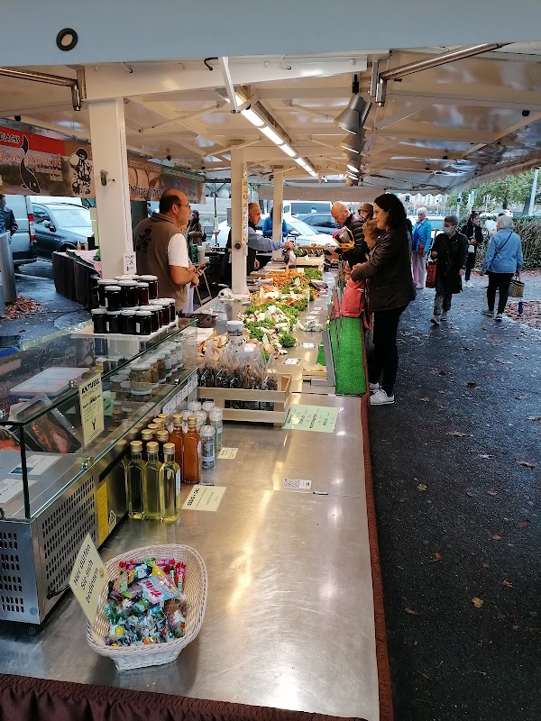 Wochenmarkt Bürkliplatz 5