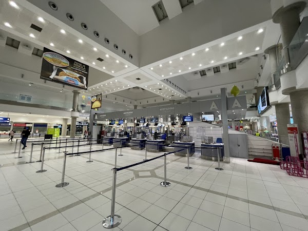 Bari International Airport-Karol Wojtyla 3
