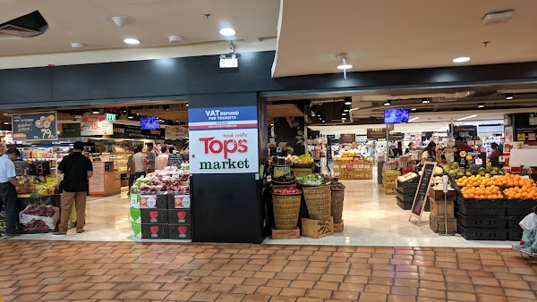 Tops MBK Center