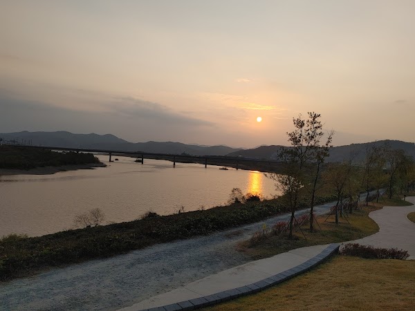 Hyeongsan River History and Culture Park 5