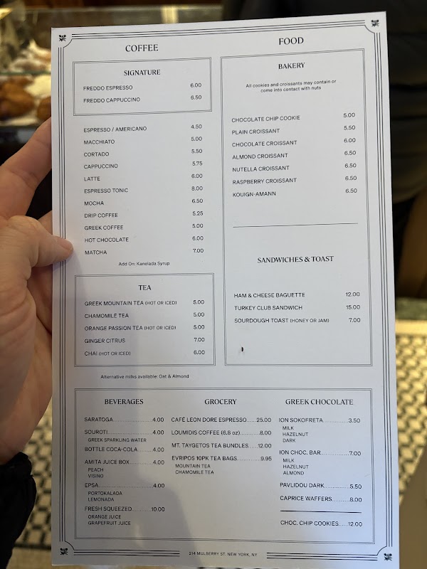 Café Leon Dore 3