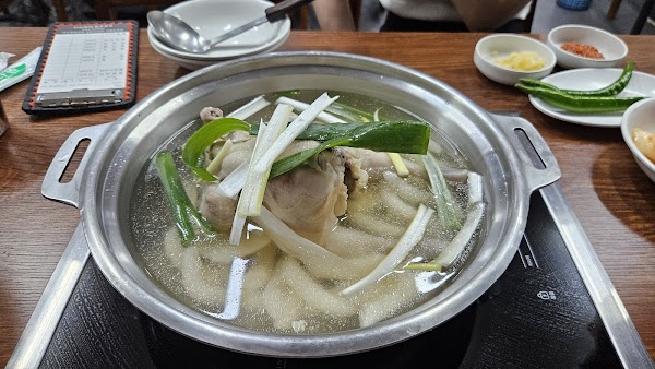 공릉동닭한마리 본점 4