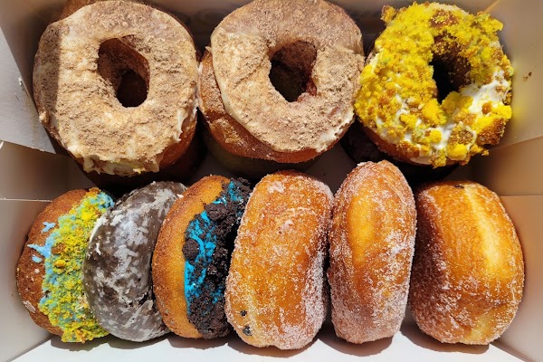 Lee's Donuts Gastown 5